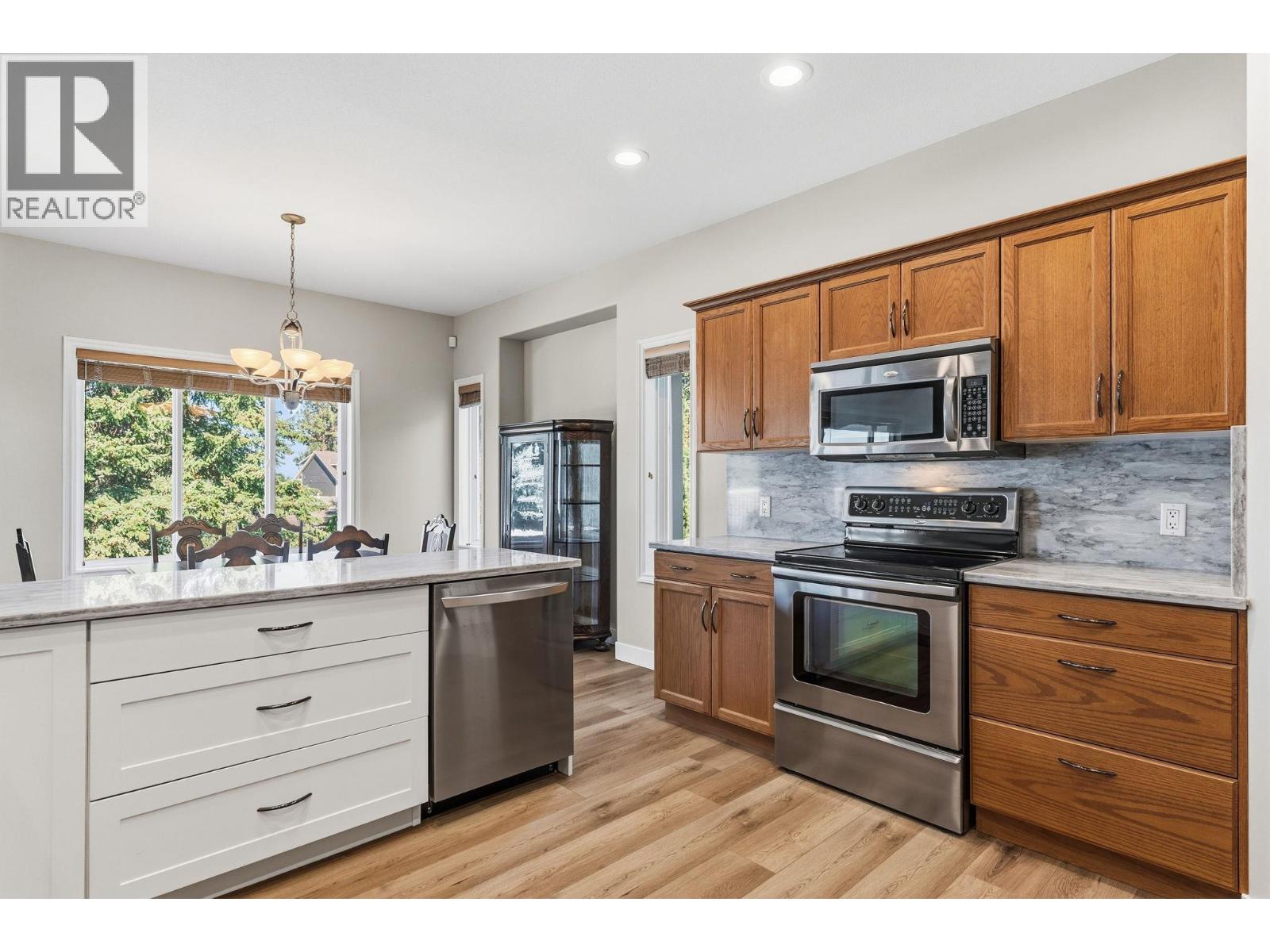 416 Quilchena Drive - 12
