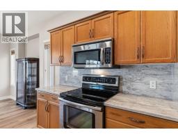 Laundry room - 416 Quilchena Drive, Kelowna, BC V1W4T7 Photo 13