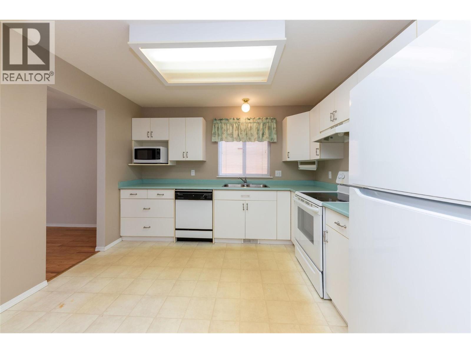#30 1285 14TH Street - Image 12