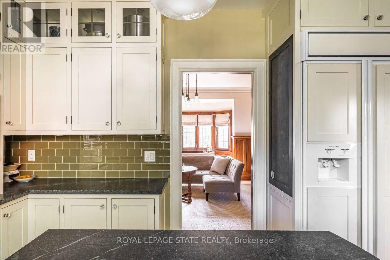 2 OAK KNOLL DRIVE - 15