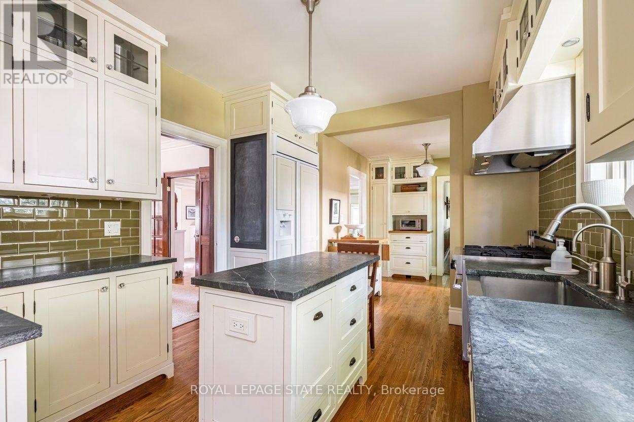 2 OAK KNOLL DRIVE - 18