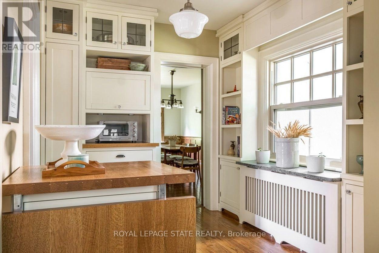 2 OAK KNOLL DRIVE - 20
