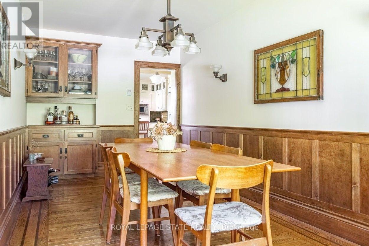2 OAK KNOLL DRIVE - 22