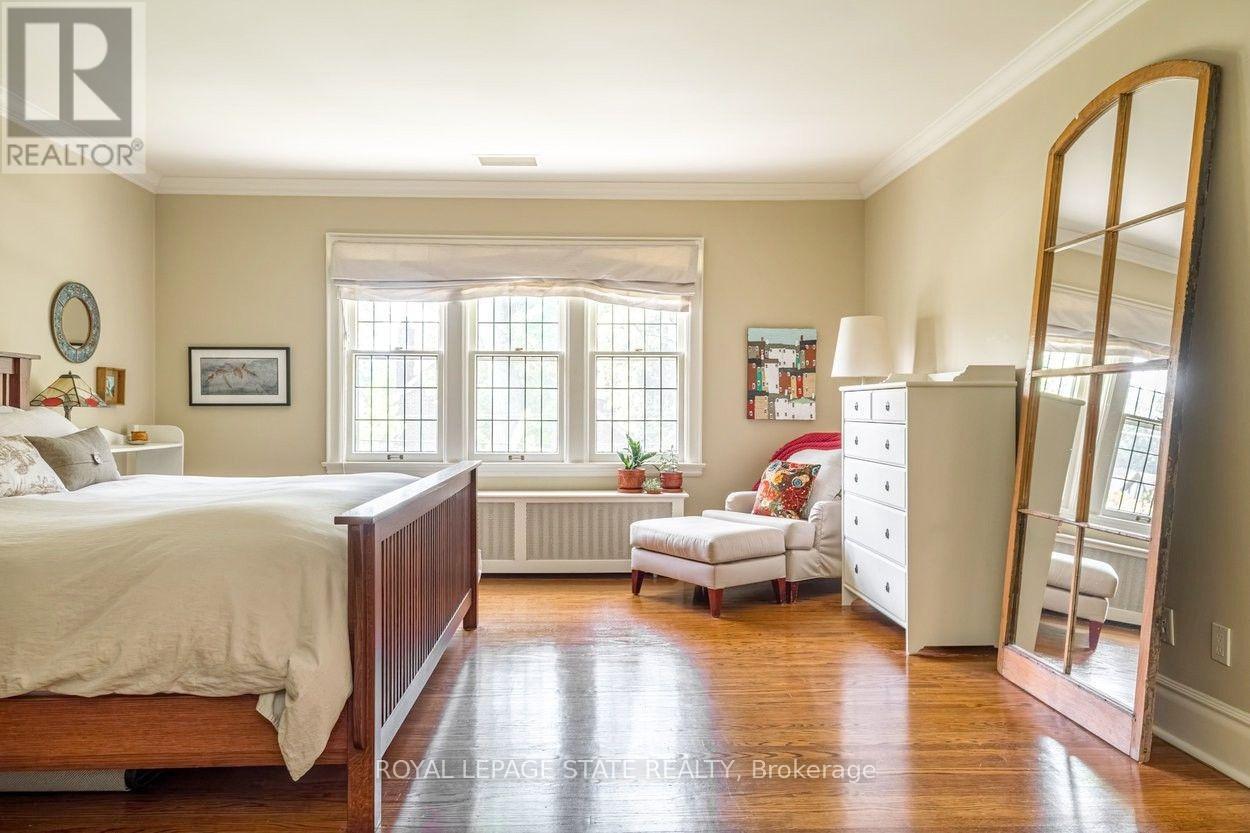 2 OAK KNOLL DRIVE - 28