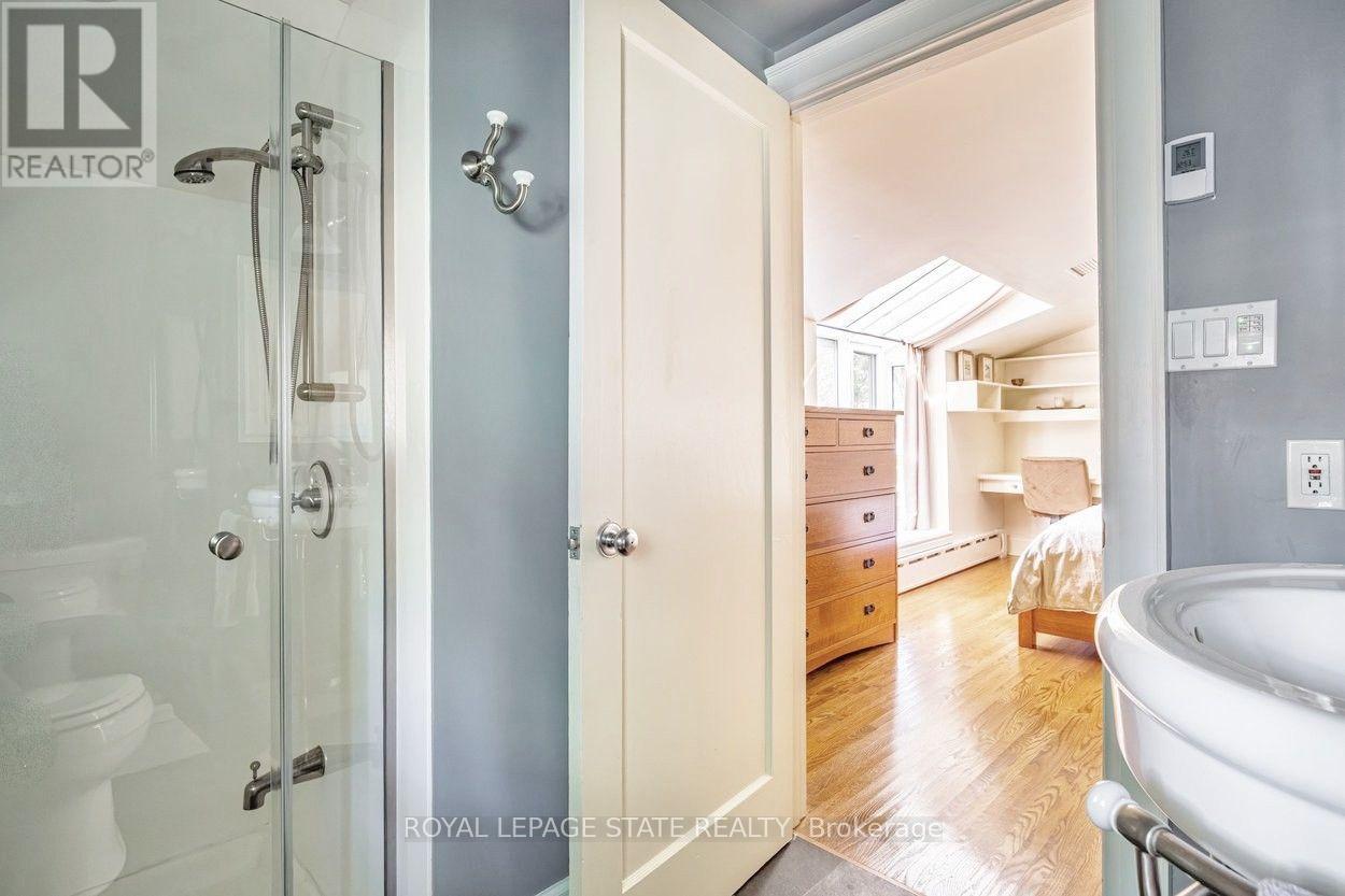 2 OAK KNOLL DRIVE - 39