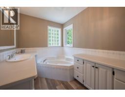2852 Jewel Lake Road, Greenwood, BC V0H1J0 Photo 34