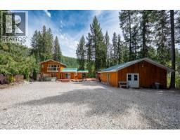 Kitchen - 2852 Jewel Lake Road, Greenwood, BC V0H1J0 Photo 8