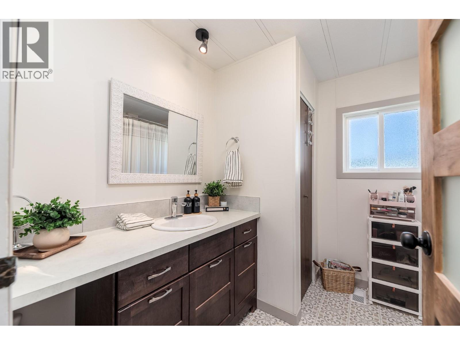 3105 South Main Street Unit# 323, Penticton