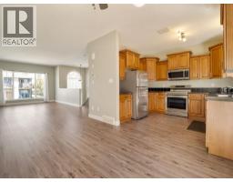 885 Mount Sundance Manor W, Lethbridge, AB T1J1X7 Photo 12