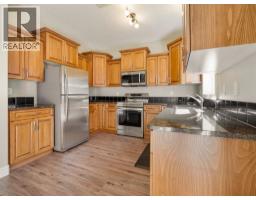 885 Mount Sundance Manor W, Lethbridge, AB T1J1X7 Photo 13