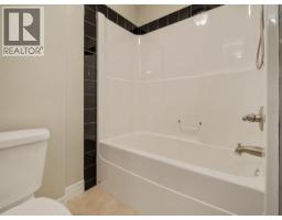 885 Mount Sundance Manor W, Lethbridge, AB T1J1X7 Photo 28
