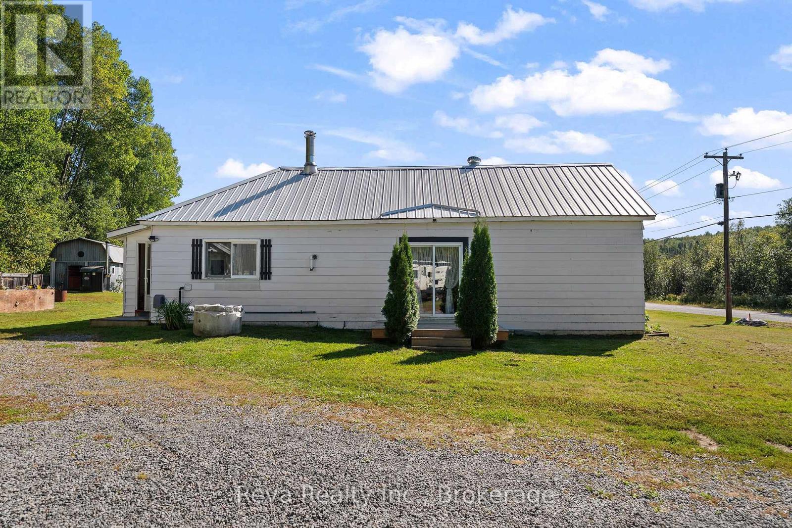 834 HYBLA ROAD, Hastings Highlands (Monteagle Ward) — photo 2