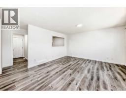 Bedroom - 3224 Rundlelawn Road Ne, Calgary, AB T1Y3H5 Photo 12
