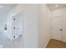 1429 Osprey Co Nw, Edmonton, AB T5S0H3 Photo 11
