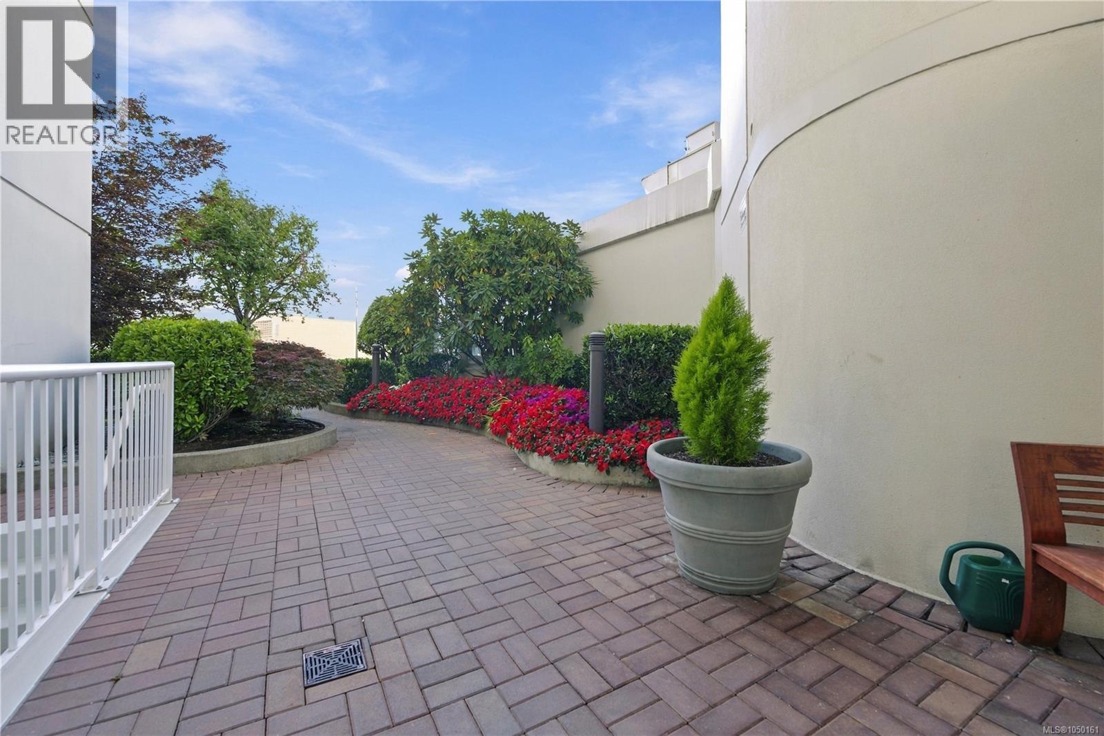 #402 158 Promenade Dr - 13