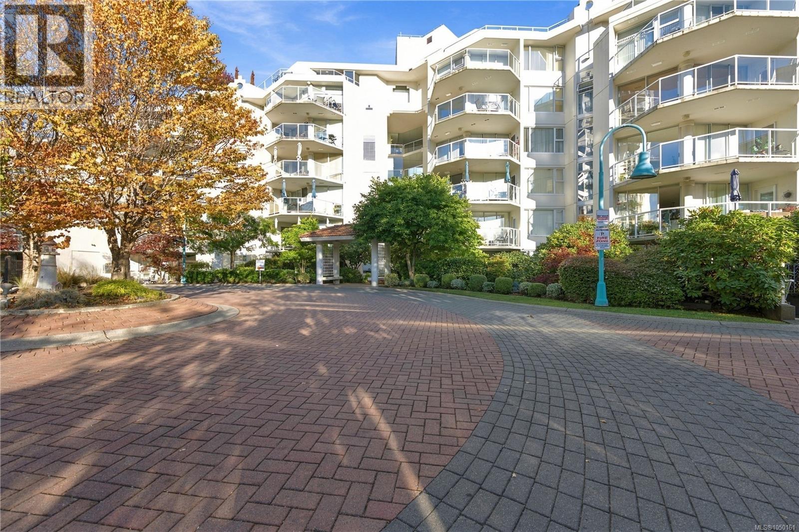 #402 158 Promenade Dr - Image 18