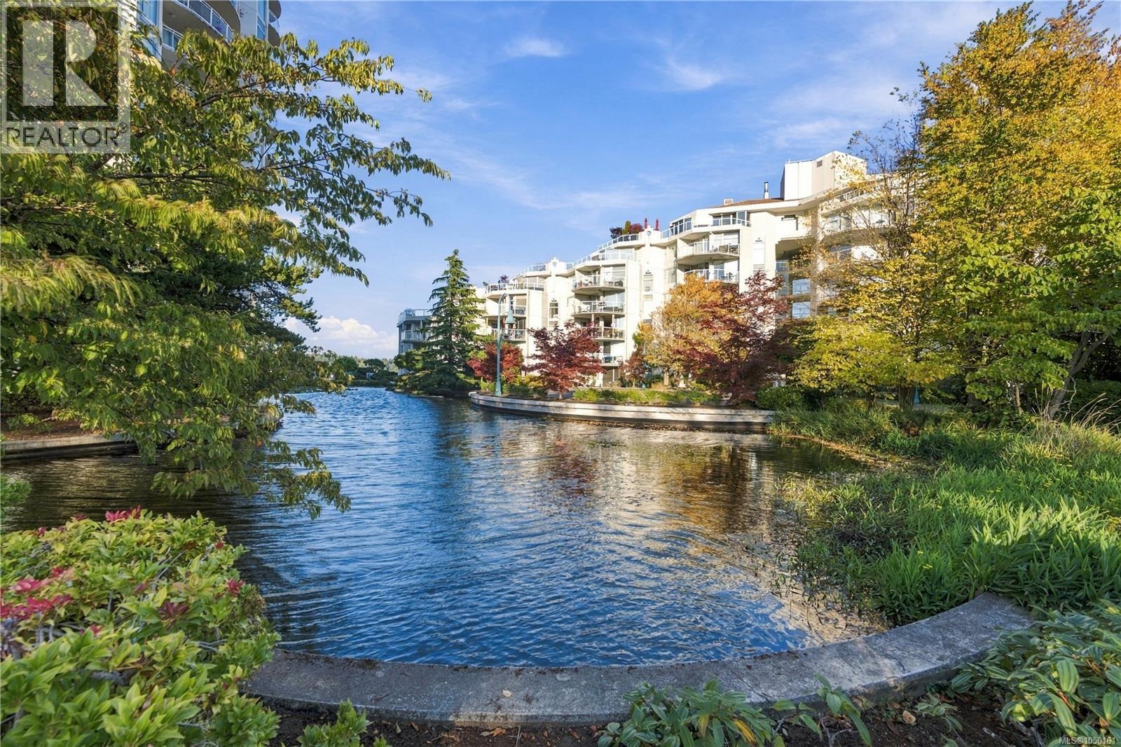 #402 158 Promenade Dr - 23