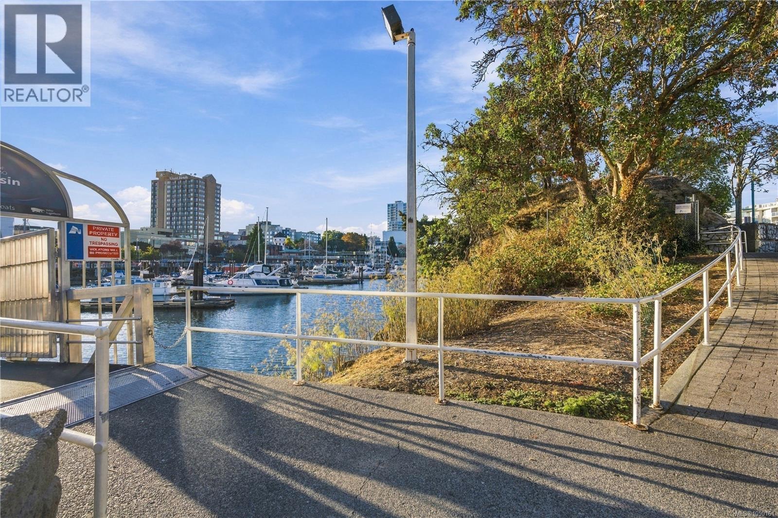 #402 158 Promenade Dr - Image 29