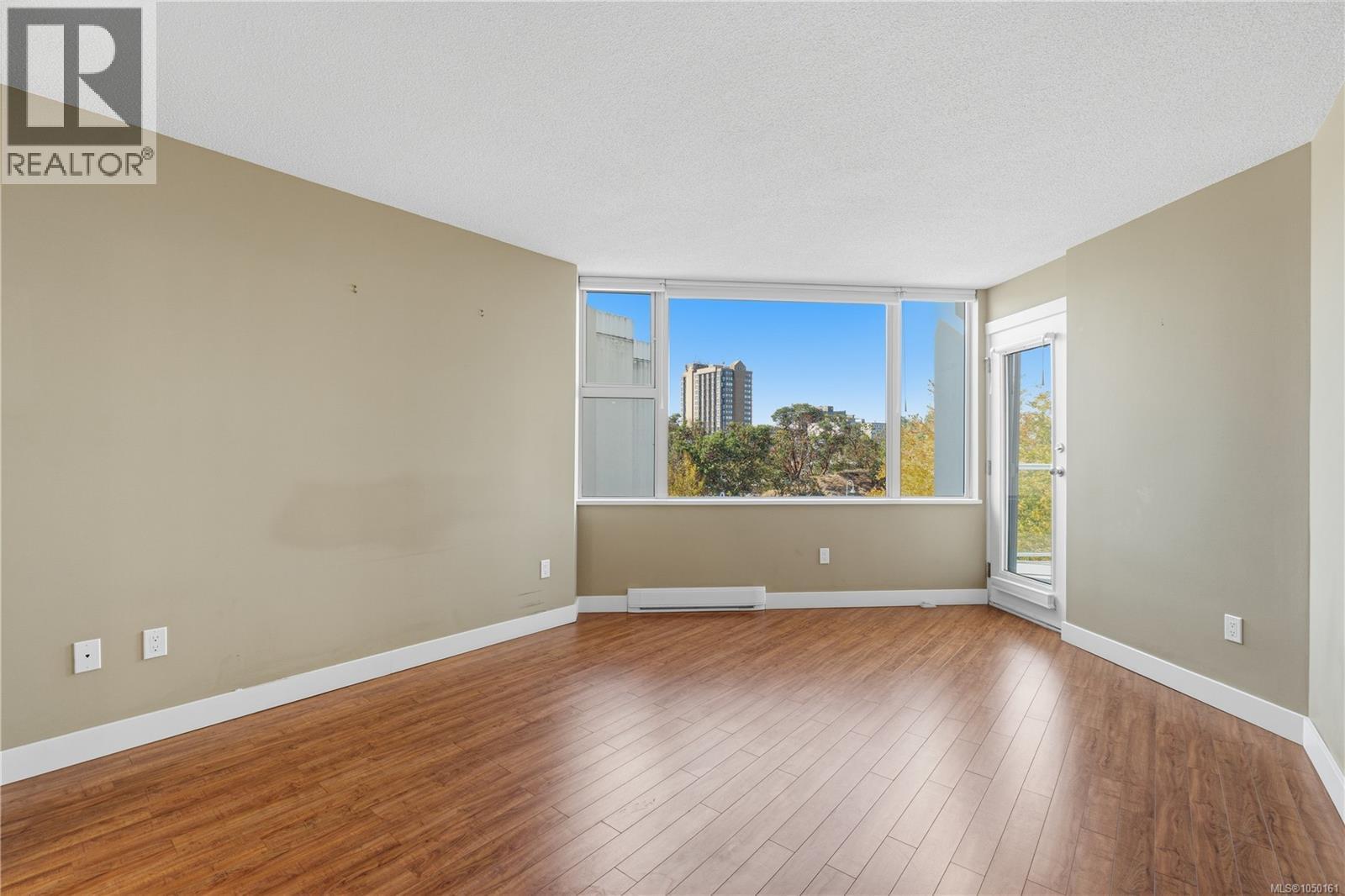 #402 158 Promenade Dr - Image 43