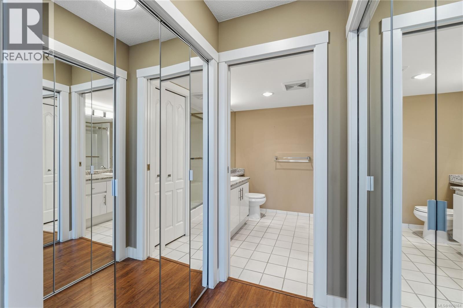 #402 158 Promenade Dr - 47