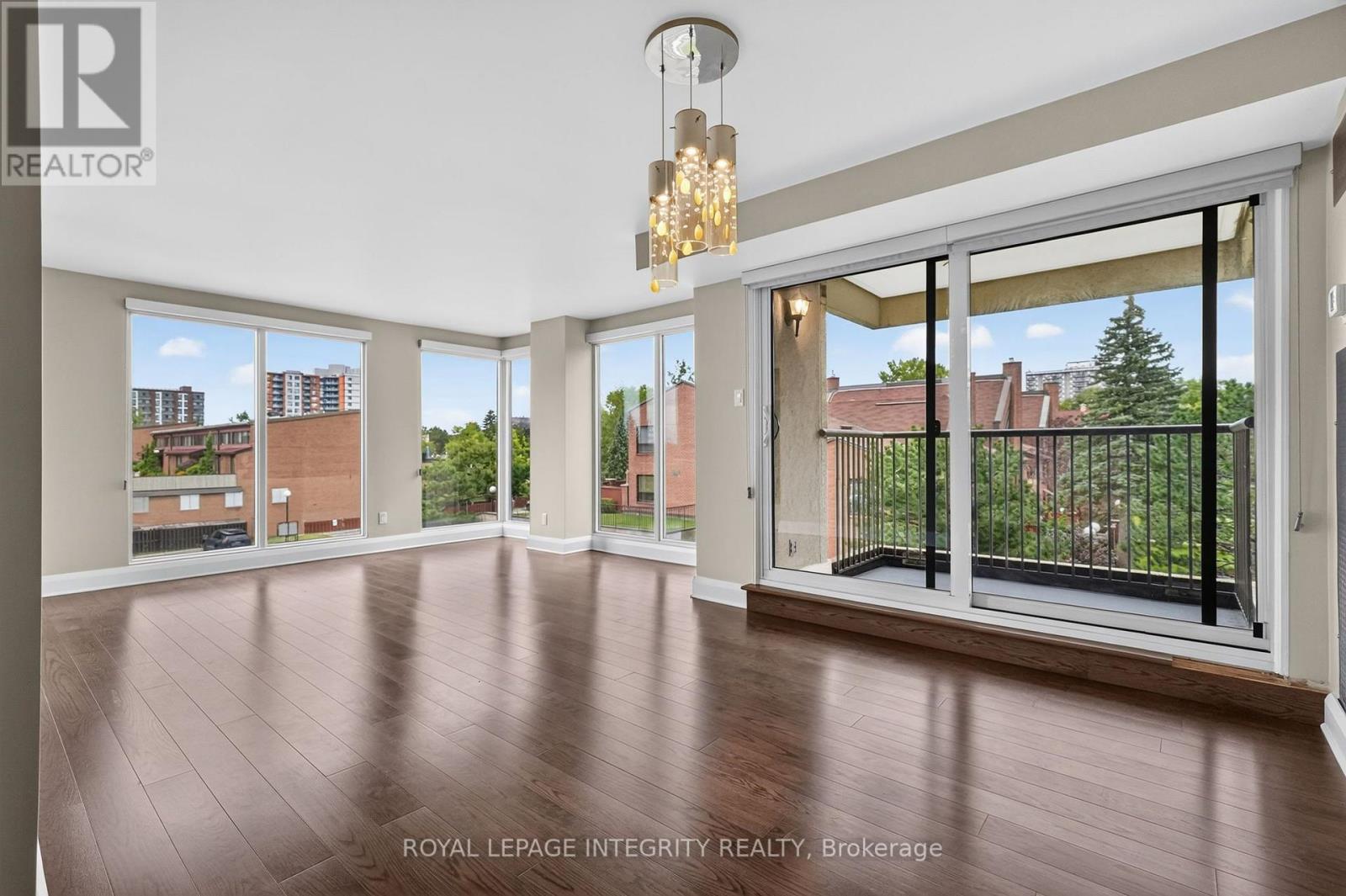 302 - 545 ST LAURENT BOULEVARD photo 19