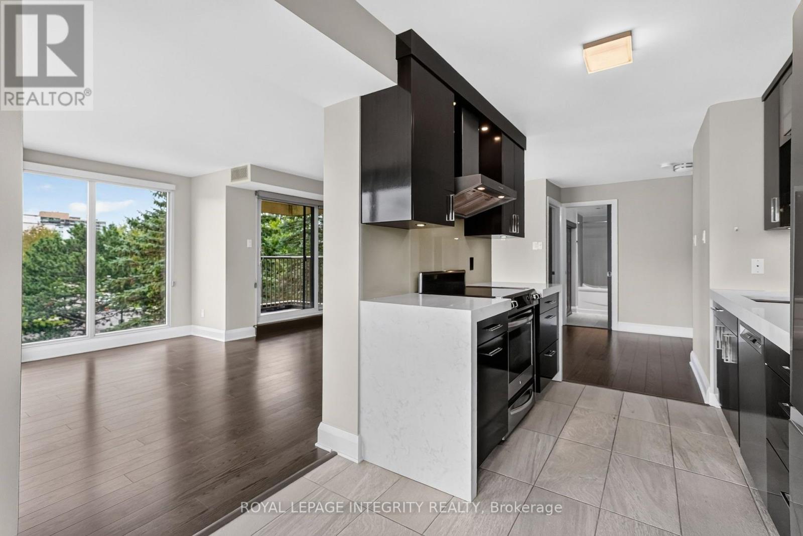 302 - 545 ST LAURENT BOULEVARD photo 22