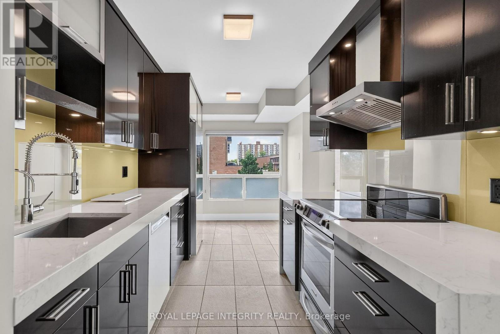 302 - 545 ST. LAURENT BOULEVARD, Ottawa — photo 9