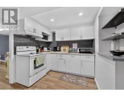 702 Crystal Street, Ottawa, ON K1K2G2 Photo 10