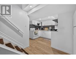 702 Crystal Street, Ottawa, ON K1K2G2 Photo 9