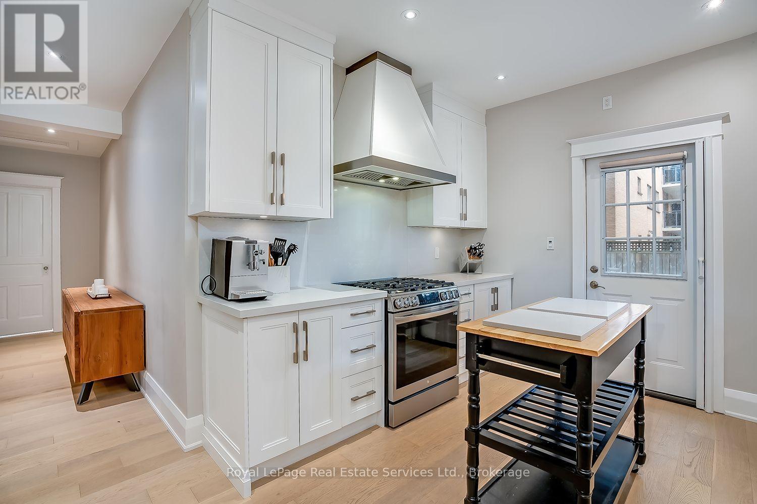 128 CHISHOLM STREET, Oakville (CO Central) — photo 11