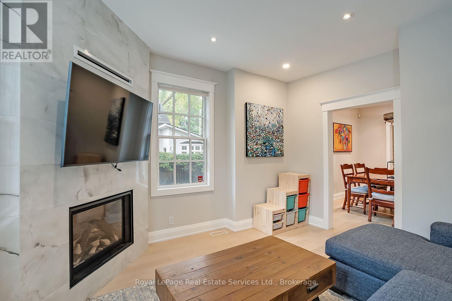 128 CHISHOLM STREET, Oakville (CO Central) — photo 6
