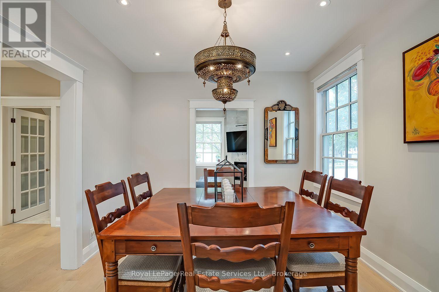 128 CHISHOLM STREET, Oakville (CO Central) — photo 9