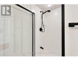 1909 - 219 Fort York Boulevard, Toronto, ON M5V1B1 Photo 10