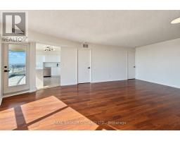 1909 - 219 Fort York Boulevard, Toronto, ON M5V1B1 Photo 7