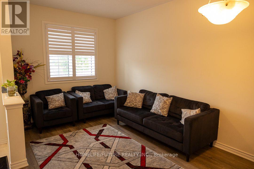 31 JOLLY WAY, Toronto (Dorset Park) — photo 7