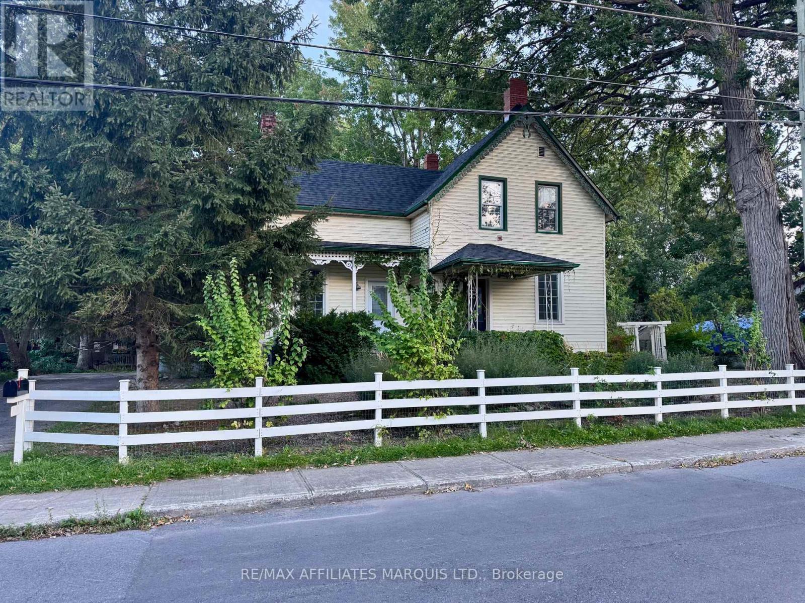 326 THIRD STREET E, Cornwall