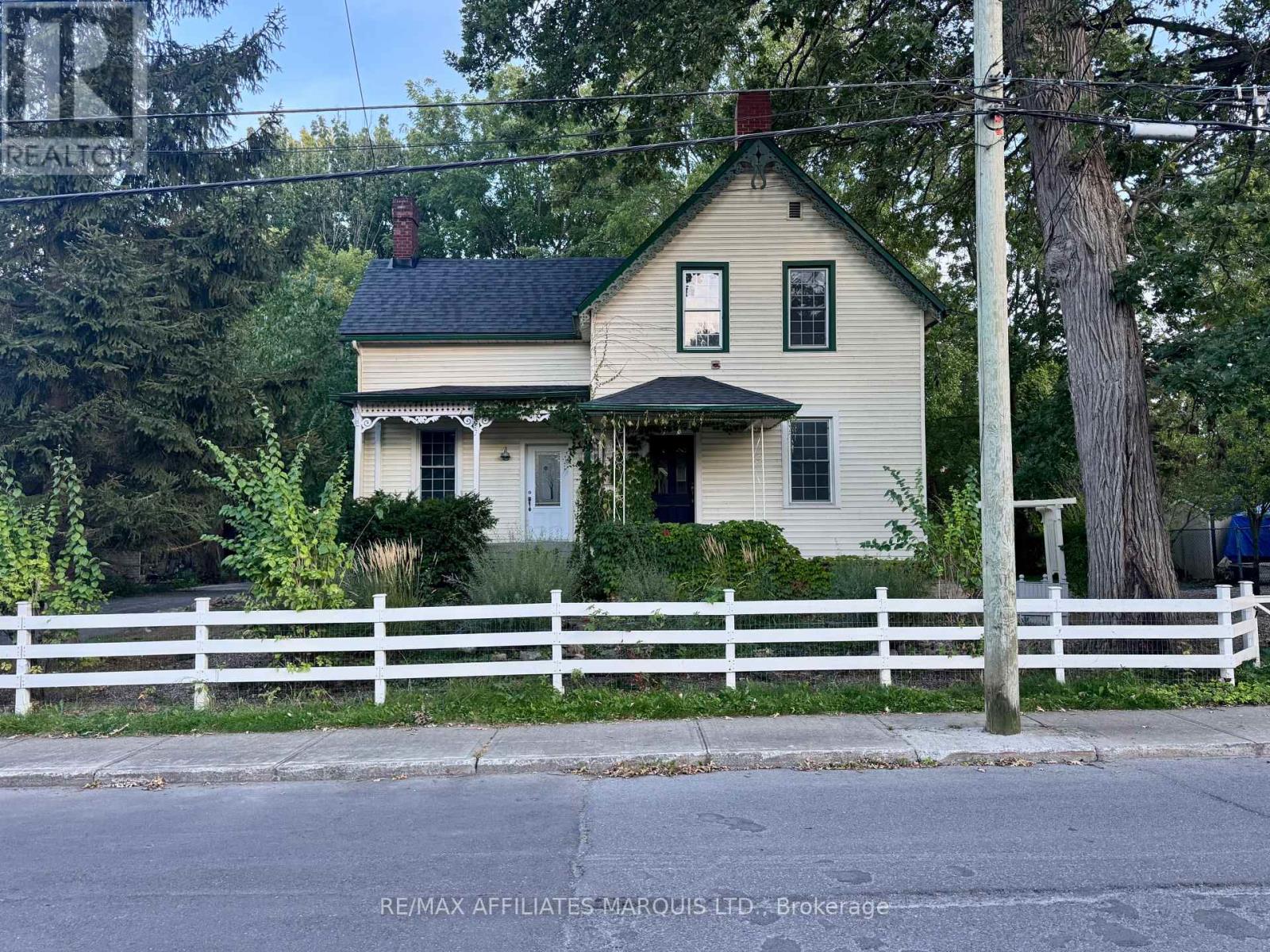 326 THIRD STREET E, Cornwall — photo 4