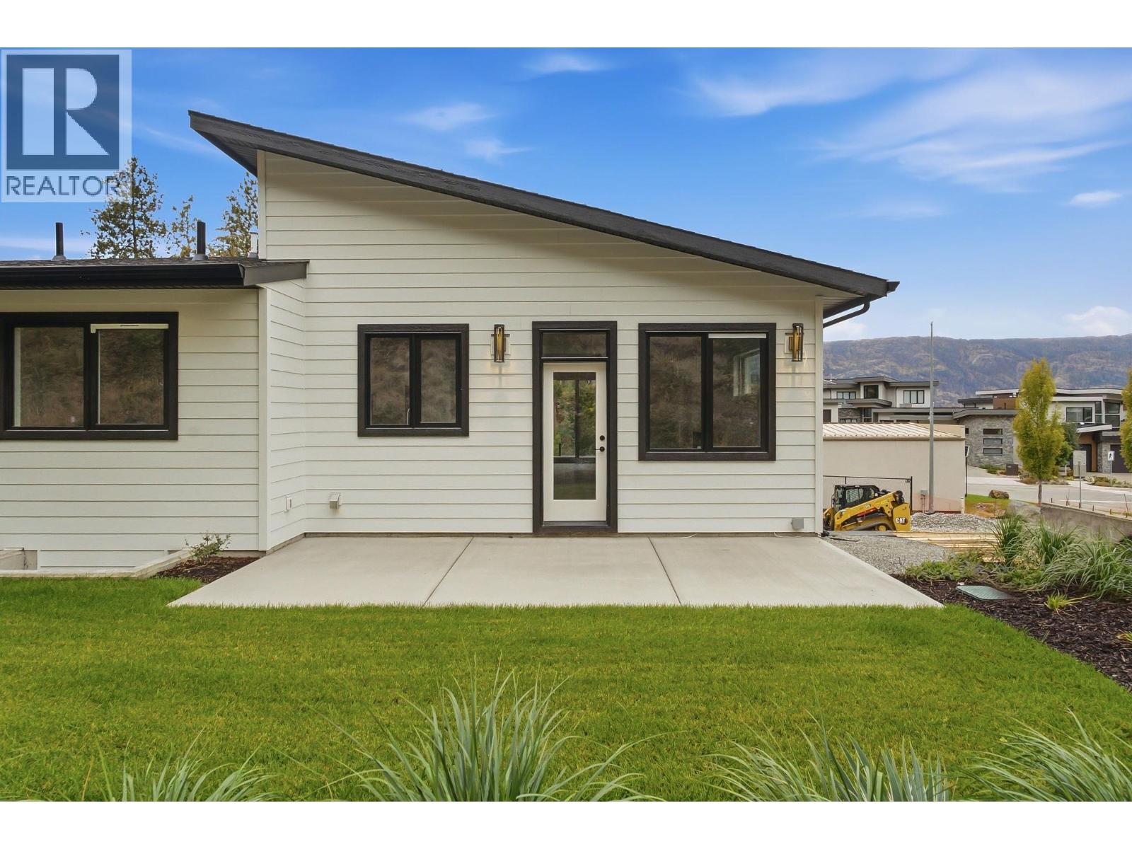 491 Clifton Road N - Image 46