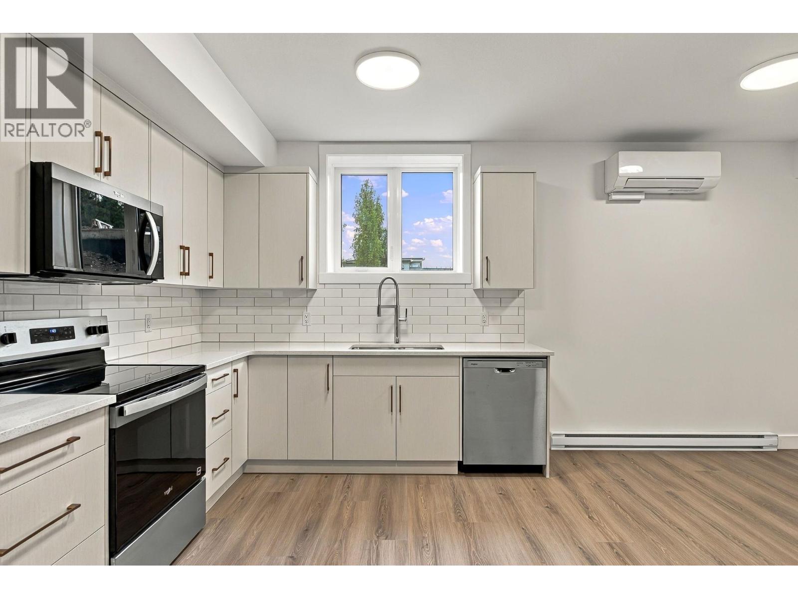 491 Clifton Road N - Image 36