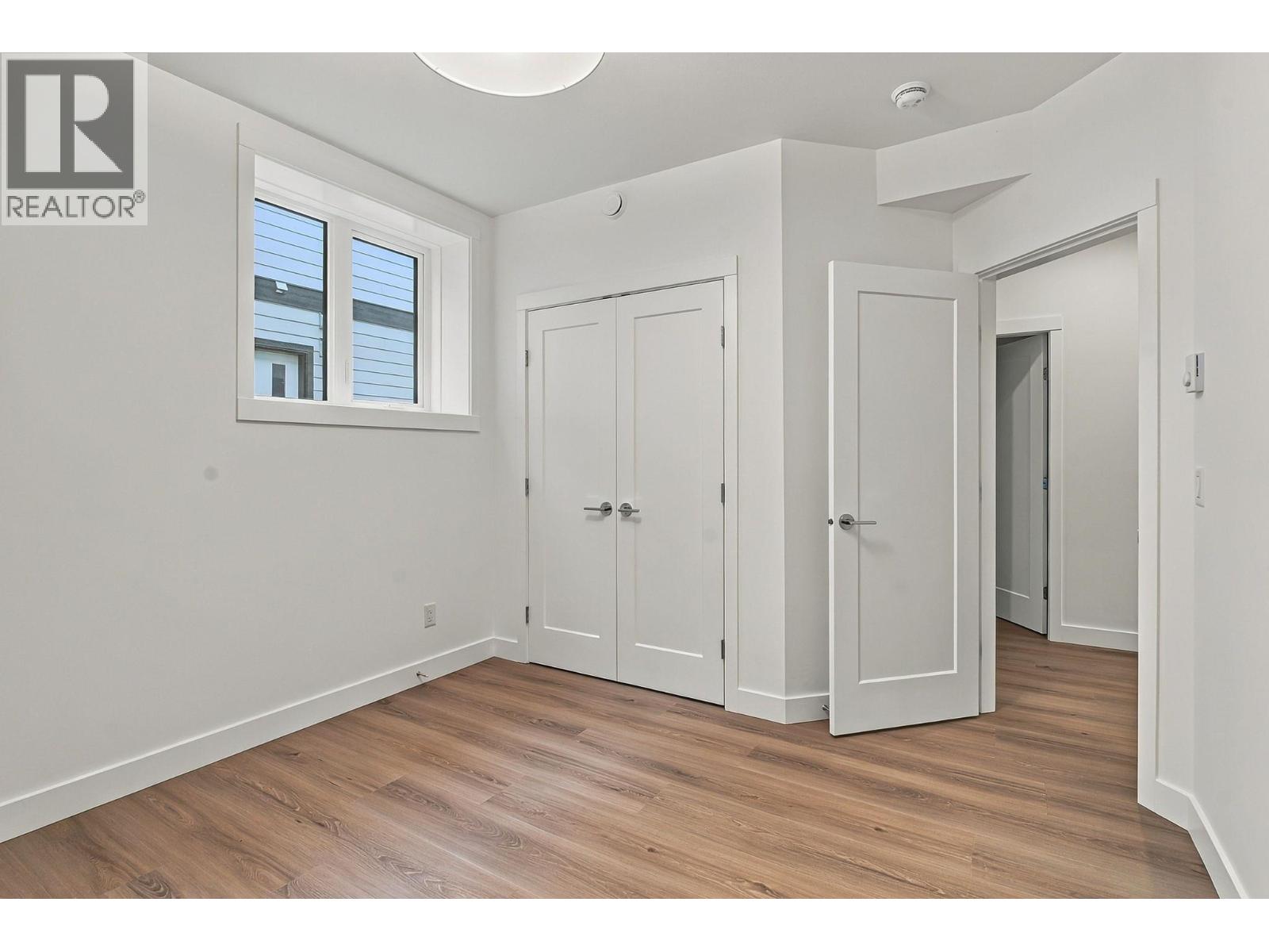 491 Clifton Road N - Image 44