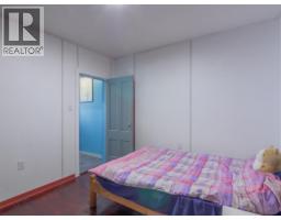 574 Van Horne Street, Penticton, BC V2A4K8 Photo 17