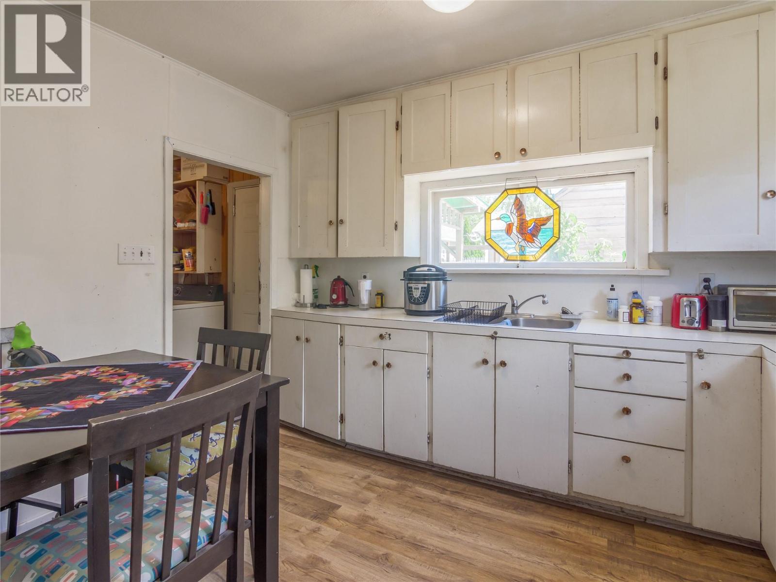 574 Van Horne Street - 14