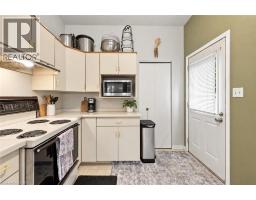 26 Renfrew Street E, Caledonia, ON N3W1E8 Photo 35