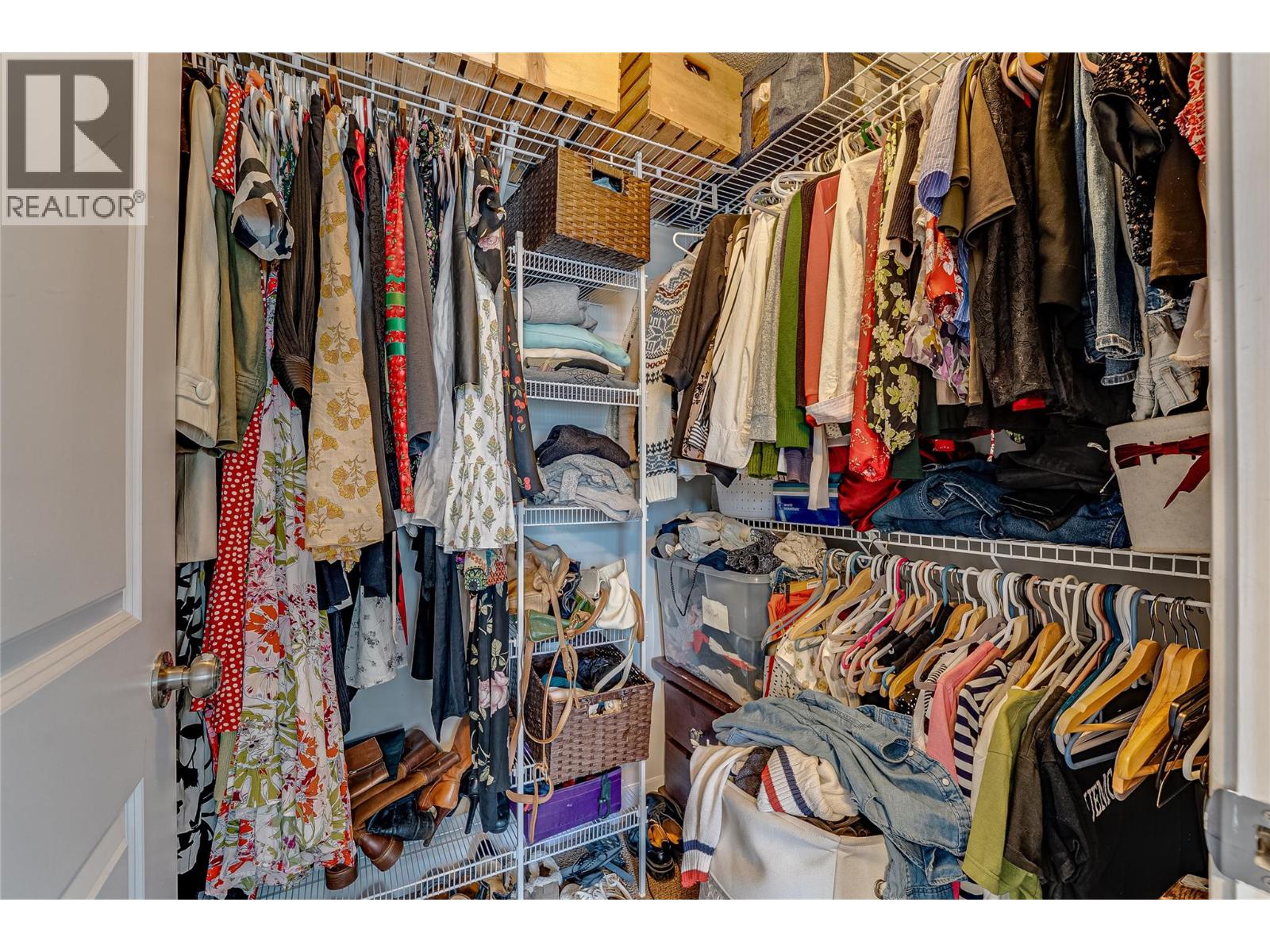 4607C 20 Street - Image 19