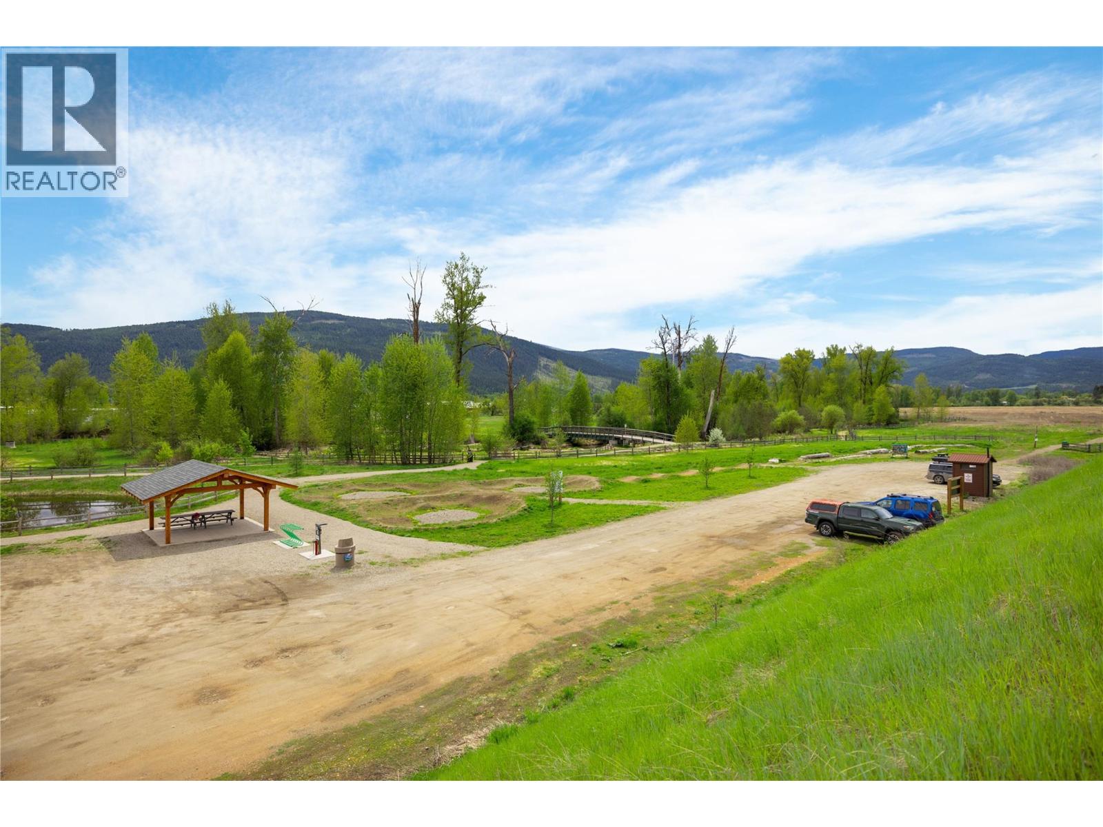 #4 1879 Faulkner Avenue - Image 39