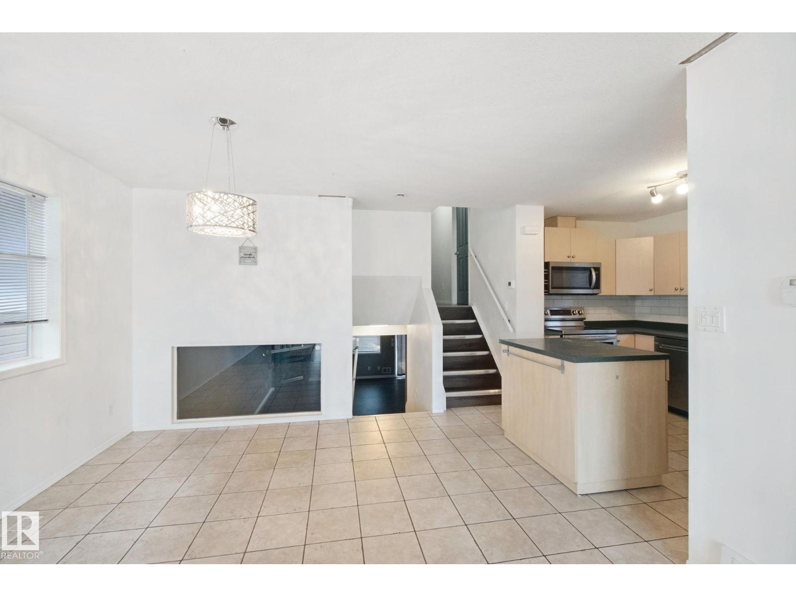 2117 36 AV NW - 6