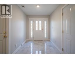 Foyer - 8210 Stoneridge Drive, Coldstream, BC V1B3M3 Photo 16