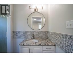 8210 Stoneridge Drive, Coldstream, BC V1B3M3 Photo 46