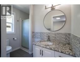 8210 Stoneridge Drive, Coldstream, BC V1B3M3 Photo 47