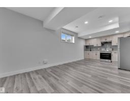 1460 25 St Nw, Edmonton, AB T6T2K7 Photo 45